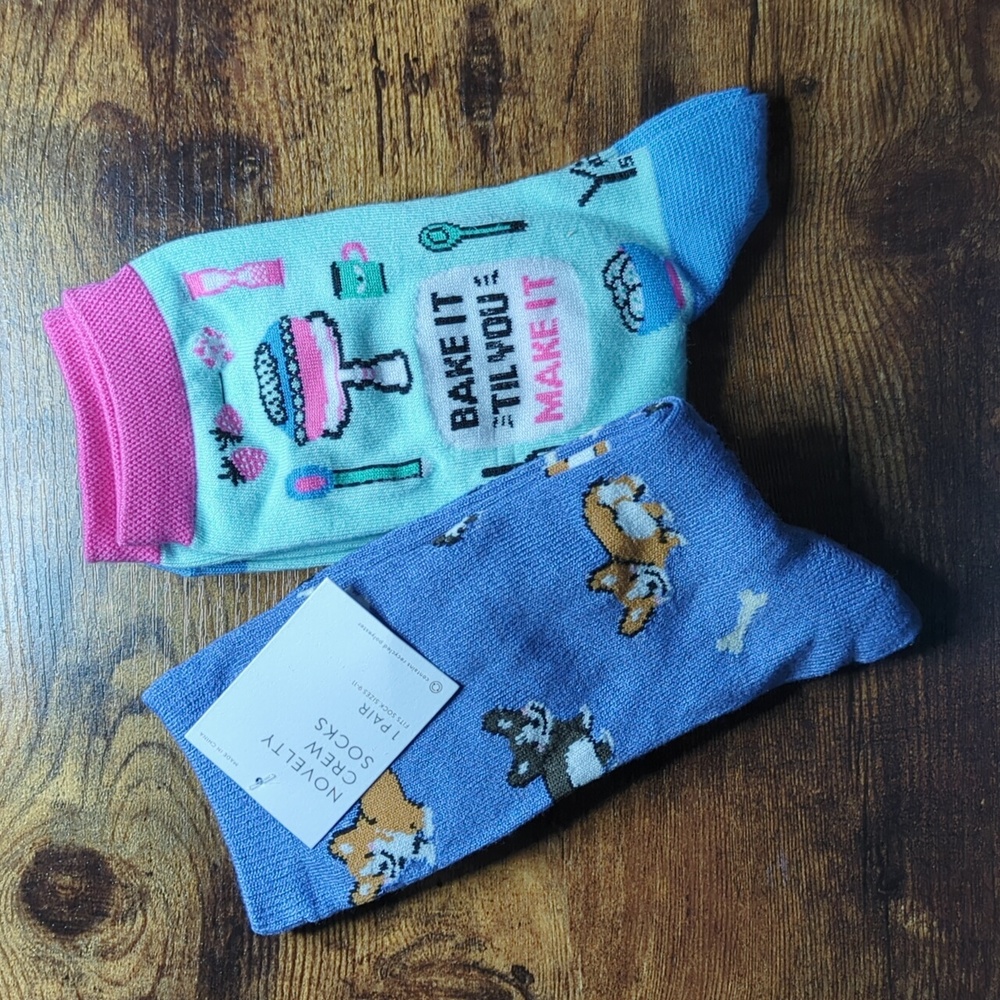 Set of 2- Novelty Crew Socks